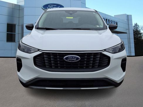 Certified 2023 Ford Escape Active AWD/4WD image 3
