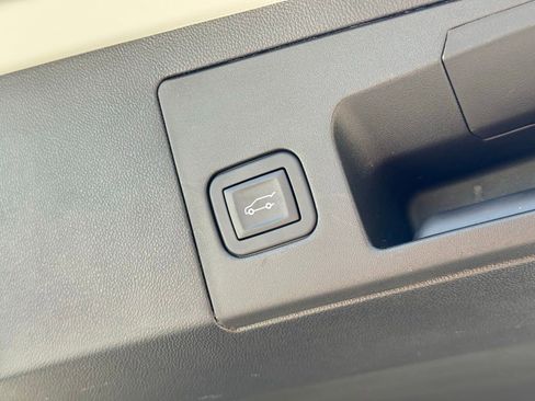 Certified 2025 Cadillac XT5 Premium Luxury image 20