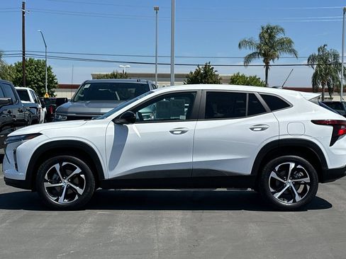Used 2026 Chevrolet Trax RS w/ Driver Confidence Package FWD image 8