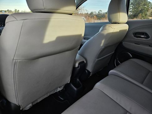 Used 2018 Honda HR-V EX-L image 25