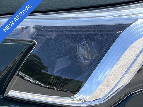 Used 2023 Subaru Forester Premium AWD/4WD image 9
