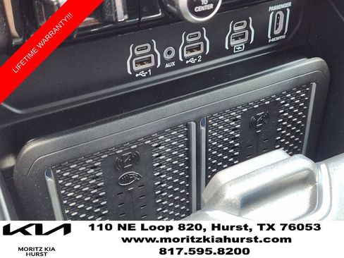 Used 2025 RAM 1500 Laramie AWD/4WD image 21