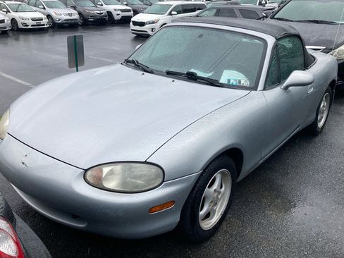 Used 1999 MAZDA MX-5 Miata image 2