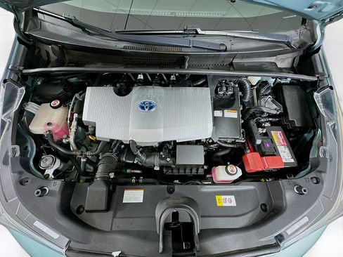 Used 2016 Toyota Prius Two image 30