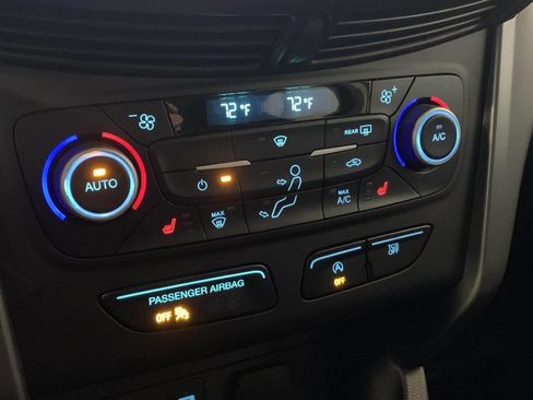 Used 2019 Ford Escape SEL image 26