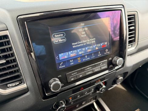 Used 2022 Nissan Frontier SV image 29