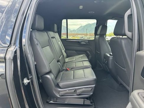 Certified 2025 Chevrolet Suburban Z71 AWD/4WD image 28