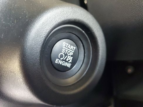 Used 2025 RAM ProMaster 2500 w/ Convenience Group FWD image 30