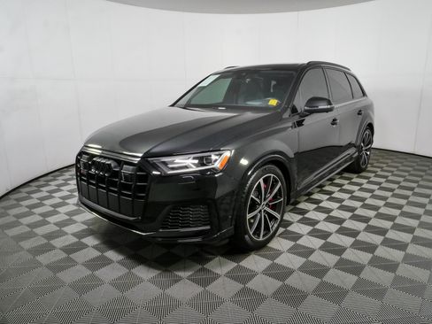 Used 2022 Audi SQ7 Prestige AWD/4WD image 28
