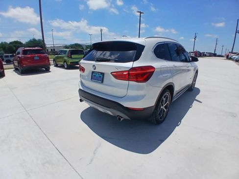 Used 2018 BMW X1 xDrive28i AWD/4WD image 5