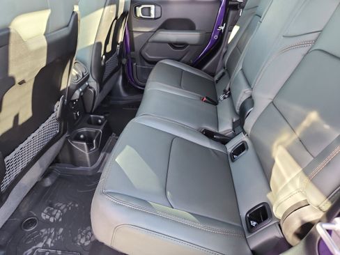 New 2026 Jeep Gladiator Mojave image 13