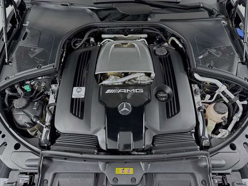 Used 2025 Mercedes-Benz S 63 AMG S image 32