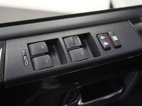 Used 2024 Toyota 4Runner TRD Off-Road image 23