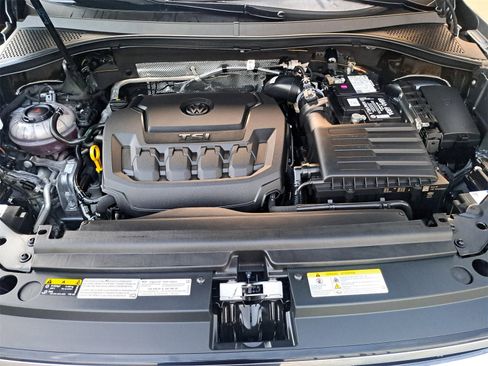 Certified 2022 Volkswagen Tiguan SE w/ Panoramic Sunroof Package image 31