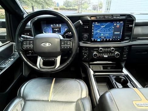 Used 2023 Ford F250 Platinum AWD/4WD image 36