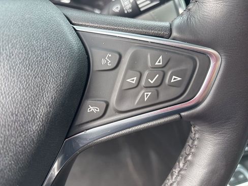 Used 2018 Chevrolet Equinox Premier AWD/4WD image 23
