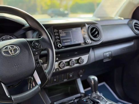 Used 2021 Toyota Tacoma SR RWD image 35