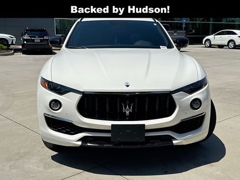 Used 2022 Maserati Levante GT AWD/4WD image 4