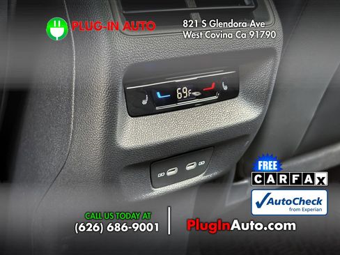 Used 2026 Volkswagen Tiguan SEL R-Line AWD/4WD image 12