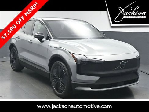 Used 2026 Volvo EX30 Cross Country Ultra image 1