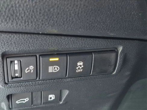 Used 2023 Toyota Corolla Cross AWD Hybrid w/ Convenience Package image 10