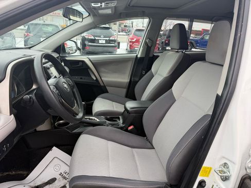 Used 2013 Toyota RAV4 XLE image 8