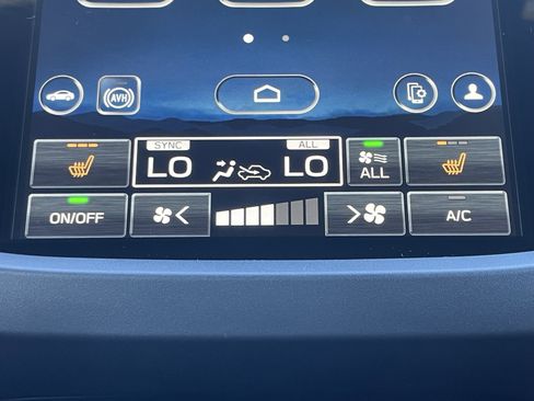 Used 2025 Subaru Forester Limited AWD/4WD image 28