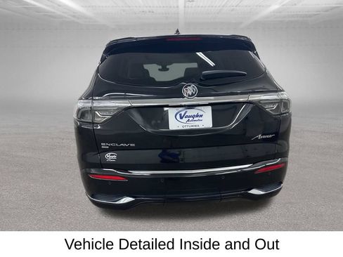 Used 2023 Buick Enclave Avenir w/ Avenir Technology Package AWD/4WD image 12