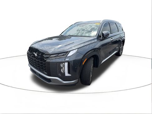 Used 2024 Hyundai Palisade Limited FWD image 4