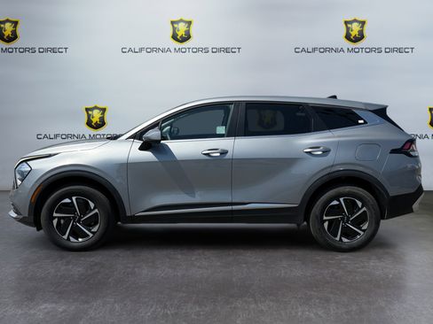 Used 2023 Kia Sportage LX AWD/4WD image 2