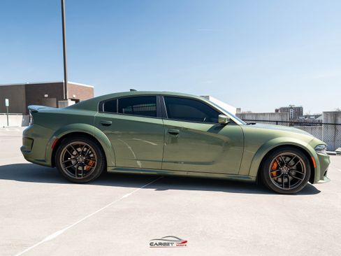 Used 2022 Dodge Charger SRT Hellcat w/ Harman/Kardon Audio Group image 8