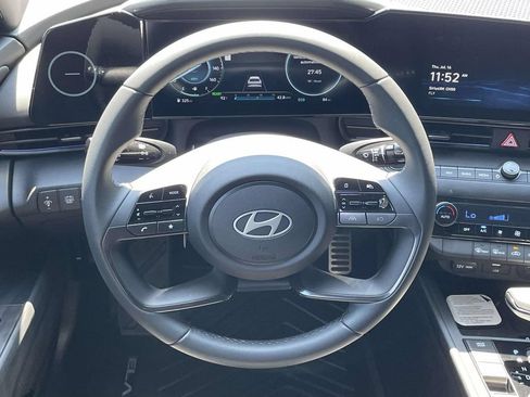New 2026 Hyundai Elantra SEL FWD image 13