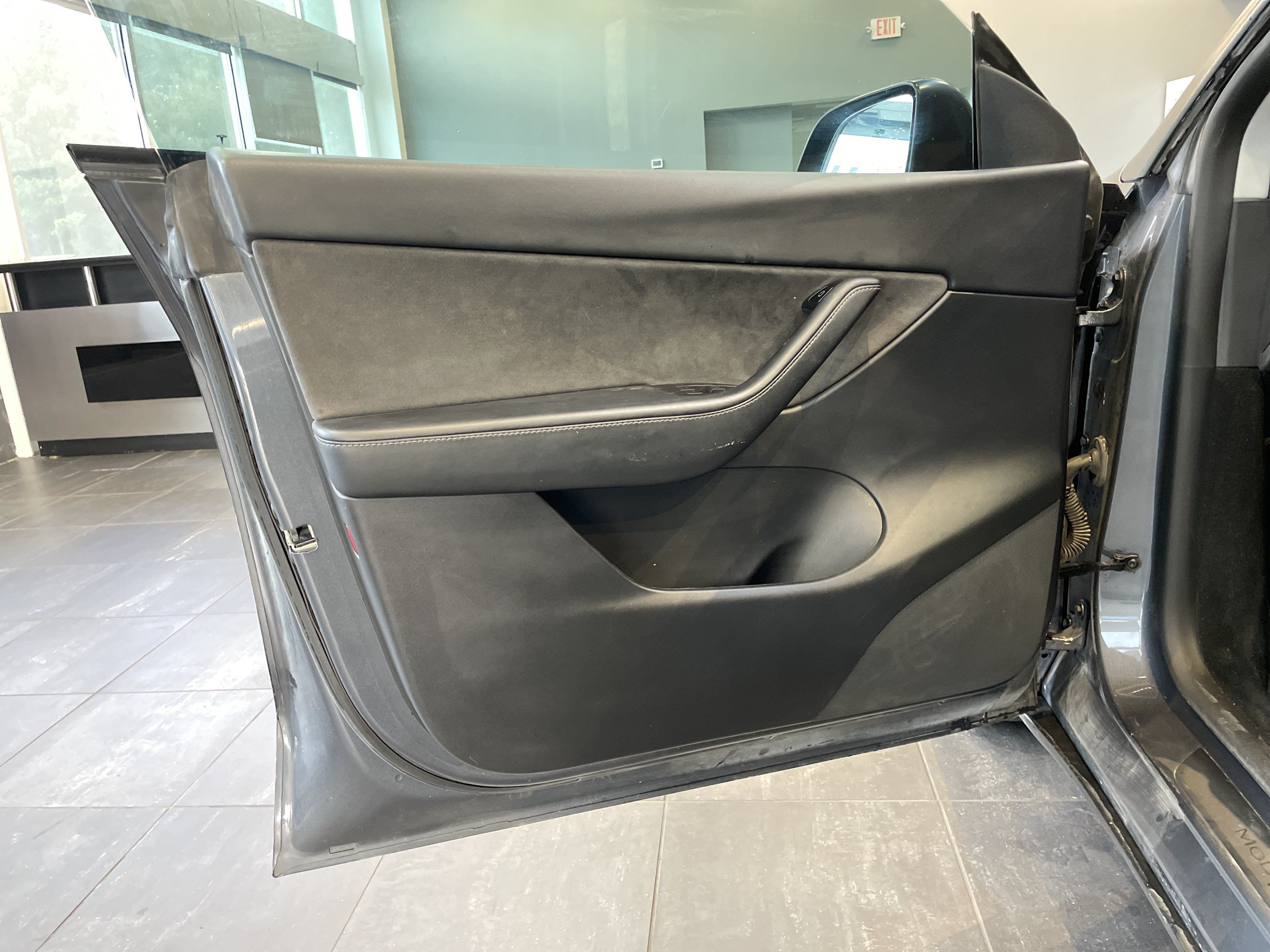 Used 2022 Tesla Model Y Long Range AWD/4WD image 14