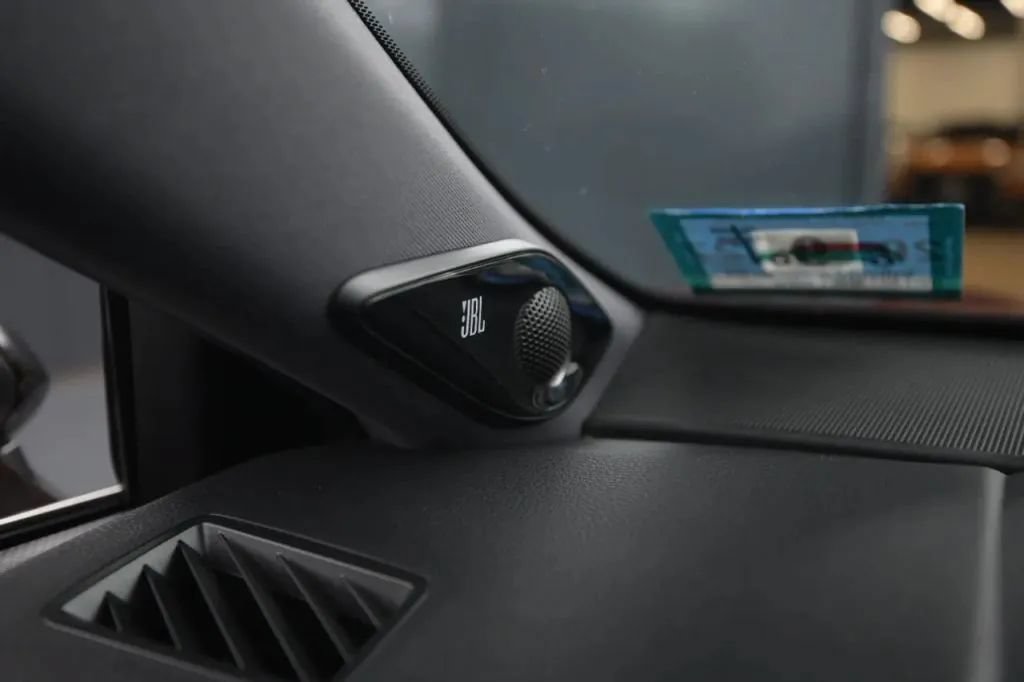 Used 2019 Toyota Avalon XSE w/ All Weather Liner Package FWD image 32