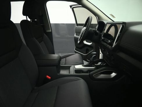 Used 2026 Nissan Frontier SV w/ SV Convenience Package RWD image 57