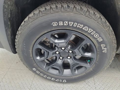 Used 2022 Jeep Cherokee Latitude image 31