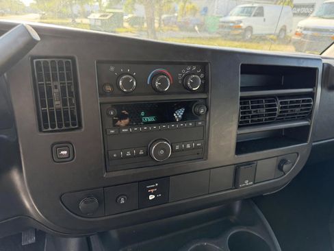 Used 2025 Chevrolet Express 2500 w/ Driver Convenience Package RWD image 20