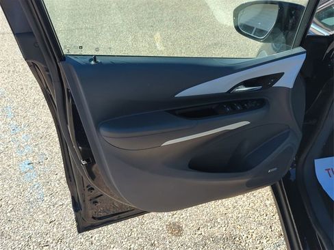 Used 2020 Chevrolet Bolt Premier w/ Infotainment Package image 20