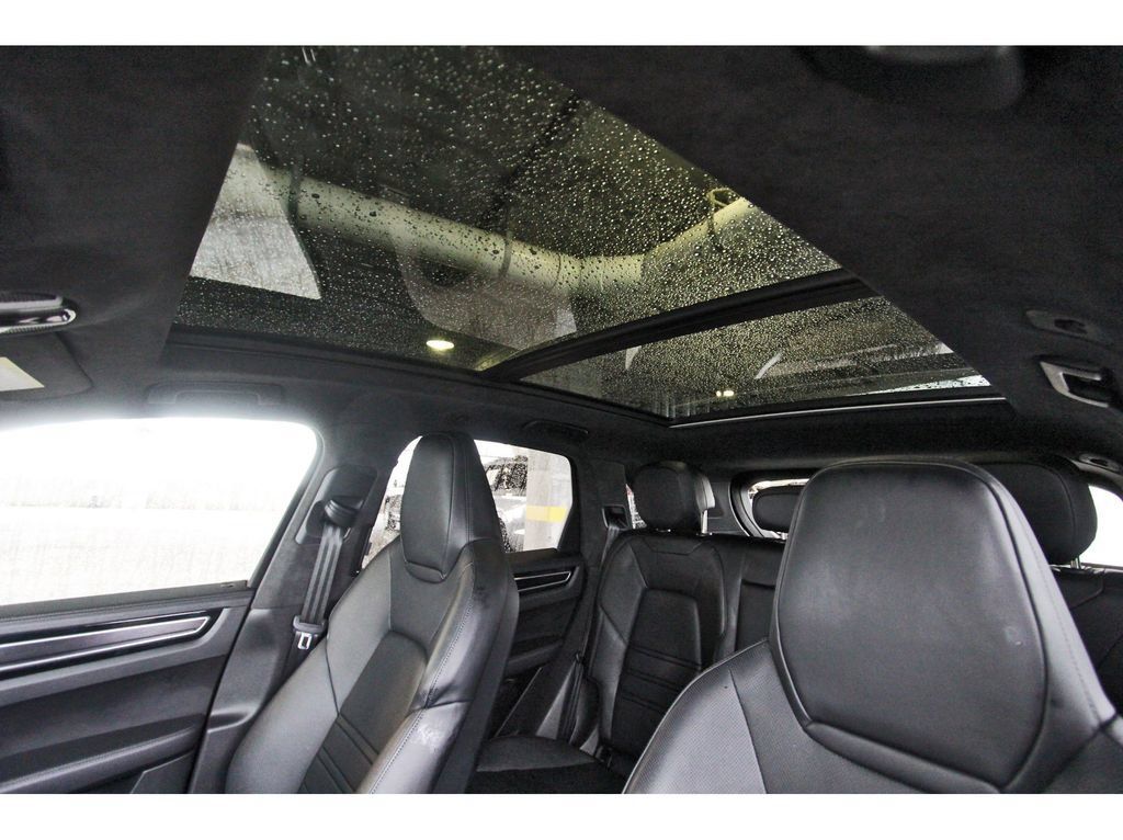 Used 2023 Porsche Cayenne GTS AWD/4WD image 26