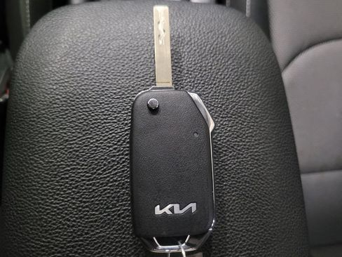 Used 2024 Kia Forte LXS FWD image 32
