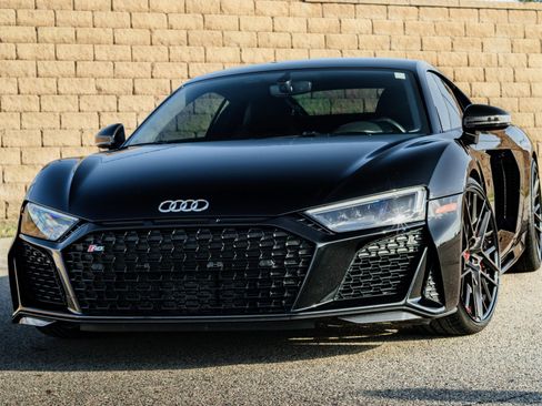 Used 2020 Audi R8 V10 performance image 2