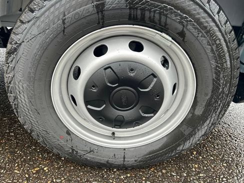 New 2025 Ford Transit 250 148 Medium Roof w/ Load Area Protection Package image 30