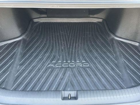 Used 2023 Honda Accord Sport image 9