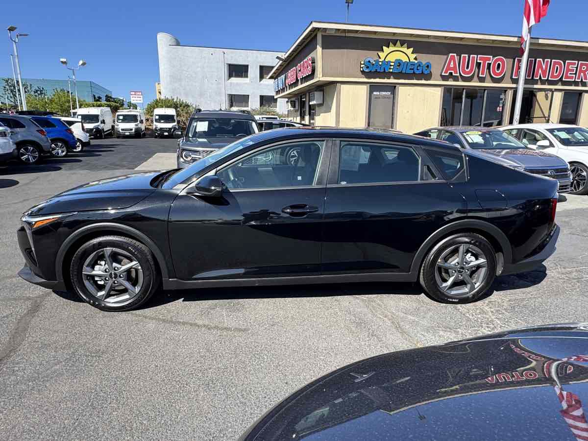 Used 2026 Kia K4 FWD image 8