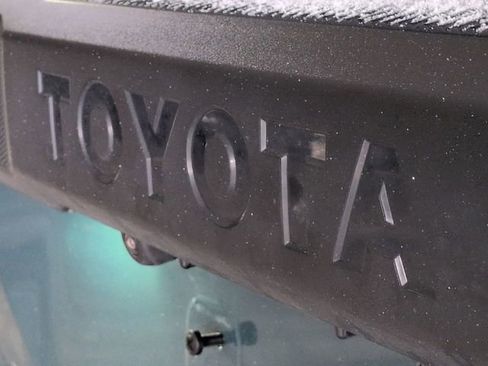 Used 2025 Toyota 4Runner Trailhunter image 29