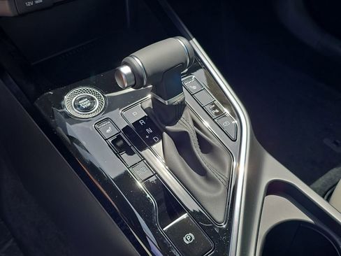 New 2026 Kia Niro EX FWD image 28