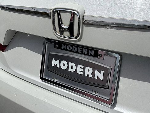 Used 2018 Honda Accord Sport image 25