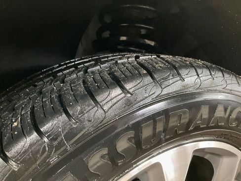 Certified 2021 Chevrolet Traverse Premier image 29