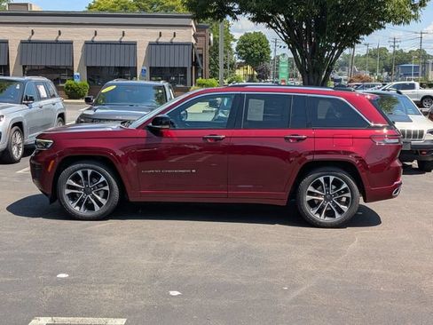 Certified 2023 Jeep Grand Cherokee Overland AWD/4WD image 6