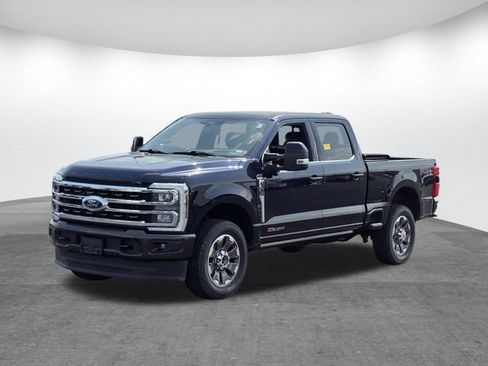 Used 2024 Ford F350 King Ranch w/ FX4 Off-Road Package AWD/4WD image 8
